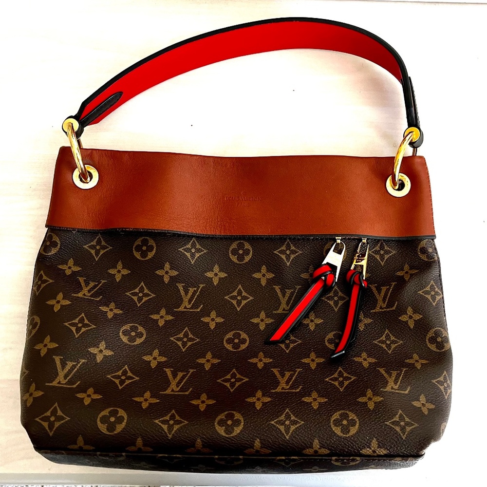 Louis Vuitton Tuileries Besace Bag